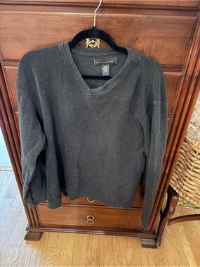 Banana Republic Men's Dark Charcoal V-Neck Sweater